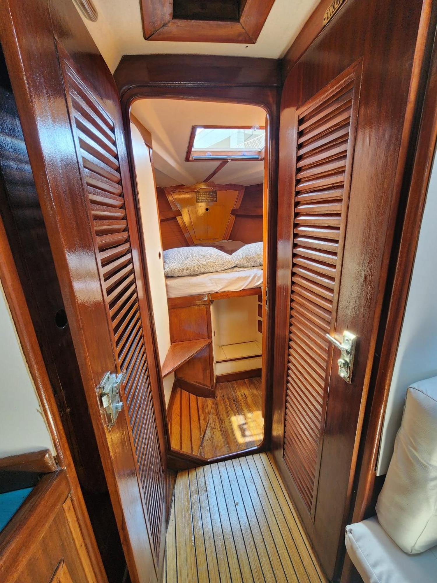Sailboat Home Барселона Екстер'єр фото
